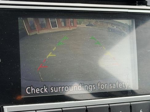 Used 2018 Nissan Altima 2.5 SV FWD image 16