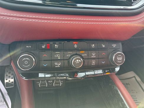 Used 2021 Dodge Durango SRT Hellcat w/ Premium Interior Group image 17