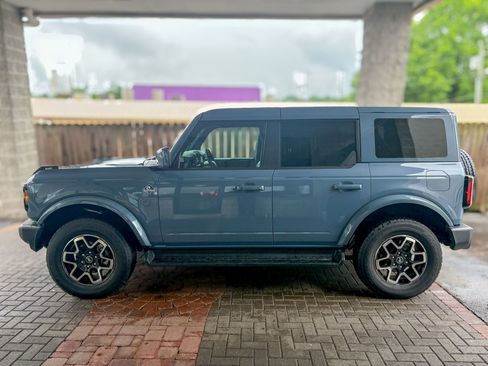 Used 2025 Ford Bronco Outer Banks AWD/4WD image 5