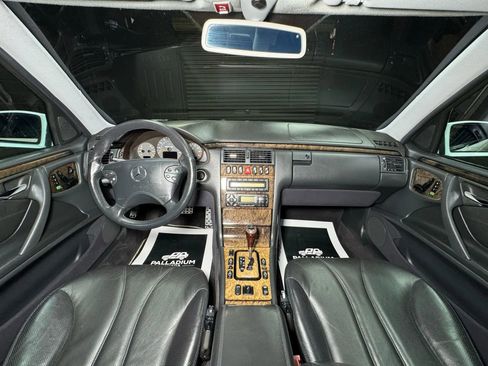 Used 2000 Mercedes-Benz E 55 AMG Sedan image 28