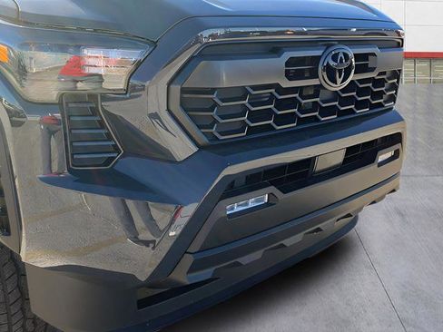 New 2026 Toyota Tacoma TRD Off-Road AWD/4WD image 10