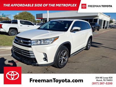 Used 2017 Toyota Highlander LE
