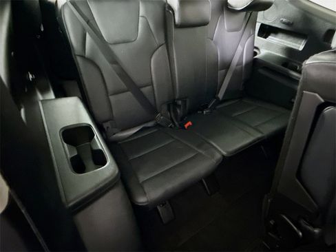 Used 2022 Kia Telluride EX w/ Towing Package image 32