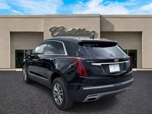 Used 2021 Cadillac XT5 Premium Luxury FWD image 7