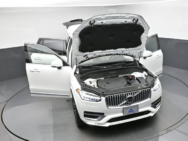 Used 2025 Volvo XC90 B6 Plus w/ Protection Package Premier AWD/4WD image 48