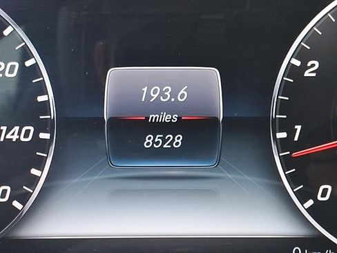 Used 2018 Mercedes-Benz E 400 4MATIC Cabriolet image 18