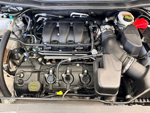 Used 2018 Ford Explorer Limited image 47