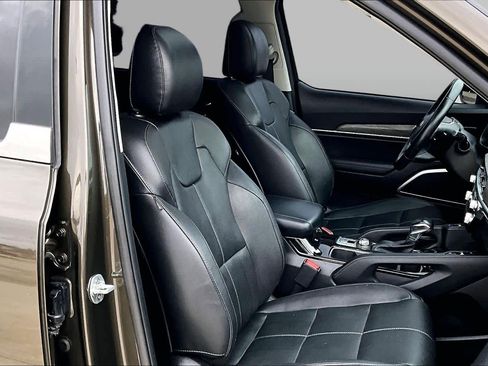 Used 2020 Kia Telluride EX w/ EX Premium Package FWD image 9