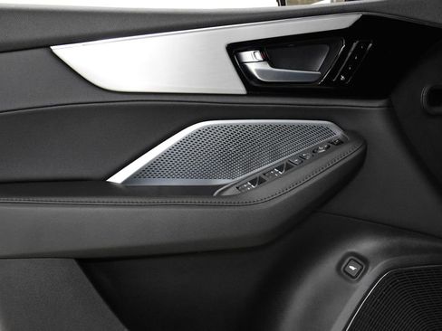 New 2026 Acura MDX SH-AWD image 7