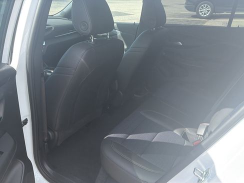 Used 2025 Buick Envista Preferred FWD image 14