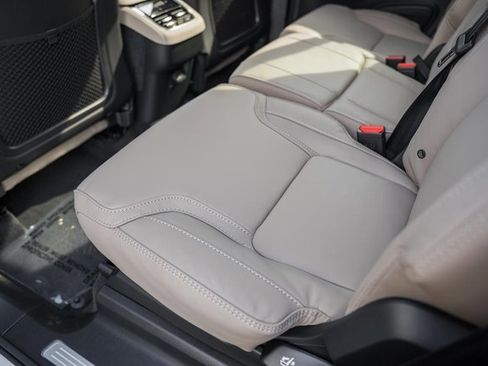 New 2026 Volvo XC90 B6 Ultra w/ Protection Package Premier image 29