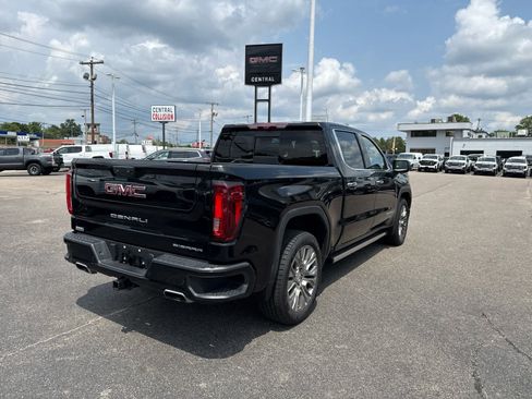 Certified 2023 GMC Sierra 1500 Denali w/ Denali Reserve Package AWD/4WD image 5