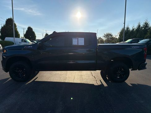Used 2020 Chevrolet Silverado 1500 Custom Trail Boss w/ Custom Convenience Package AWD/4WD image 2
