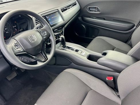 Used 2019 Honda HR-V EX image 12