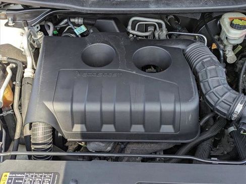 Used 2017 Ford Explorer XLT w/ Equipment Group 202A image 24