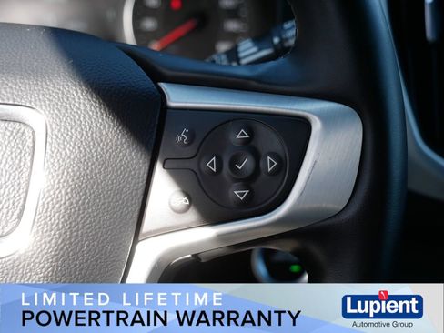 Used 2024 GMC Terrain SLT AWD/4WD image 23