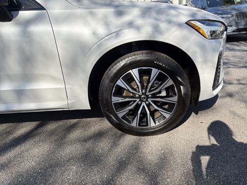 Certified 2025 Volvo XC60 B5 Core image 49