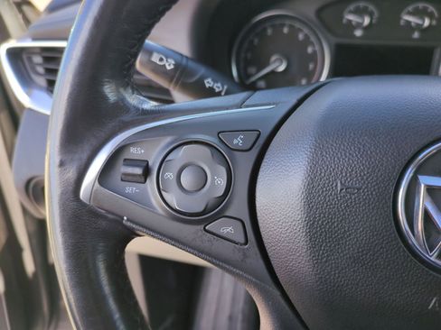 Used 2019 Buick Enclave Essence image 27