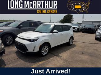 Used 2025 Kia Soul LX w/ LX Technology Package FWD video 1