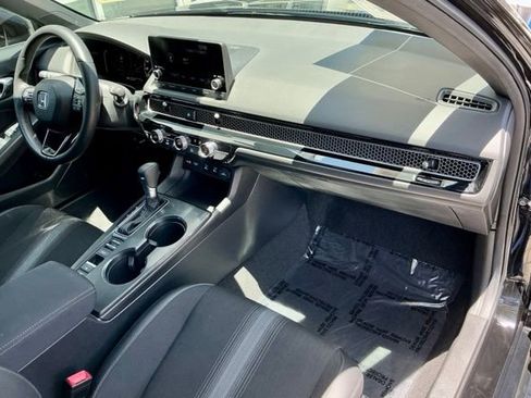 Certified 2025 Honda Civic Sport image 14