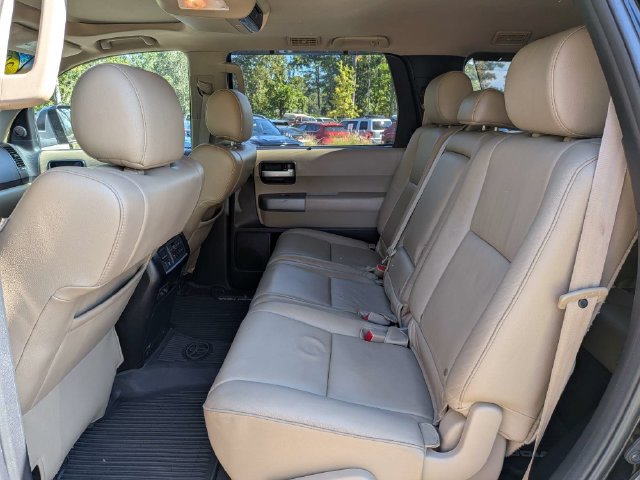 Used 2016 Toyota Sequoia Limited w/ Safety & Convenience Package AWD/4WD image 14