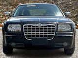 Used 2010 Chrysler 300 Touring image 3
