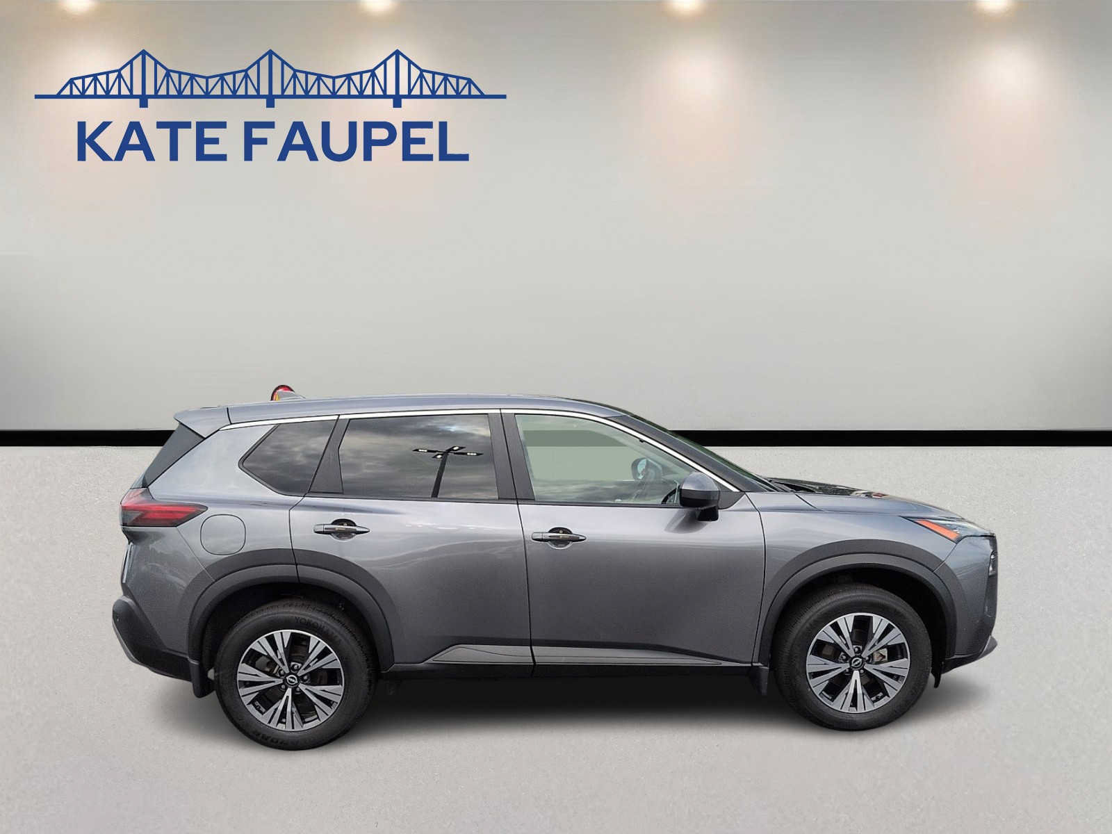 Used 2023 Nissan Rogue SV AWD/4WD image 8