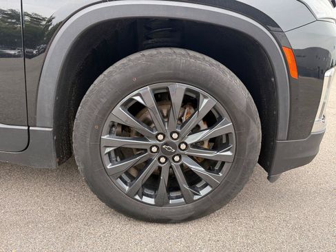 Used 2024 Chevrolet Traverse RS AWD/4WD image 33