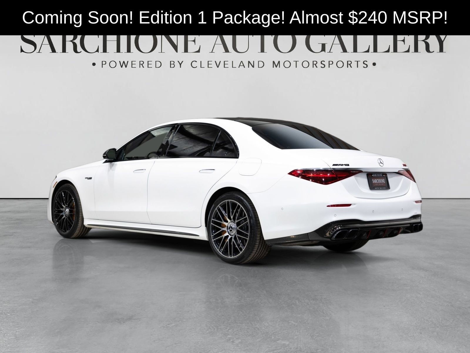 Used 2024 Mercedes-Benz S 63 AMG S w/ Carbon Fiber Exterior Package image 25
