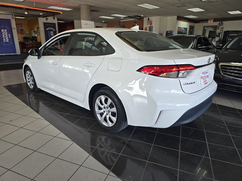 Used 2025 Toyota Corolla LE FWD image 6