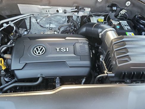 Used 2022 Volkswagen Atlas SEL AWD/4WD image 17