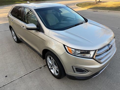 Used 2018 Ford Edge Titanium w/ Ford Safe & Smart Package image 13