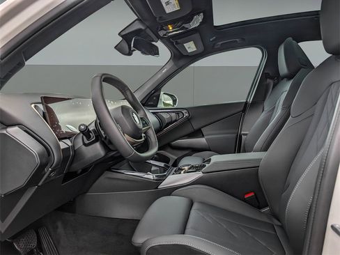 Used 2025 BMW X3 xDrive30i w/ Convenience Package image 10