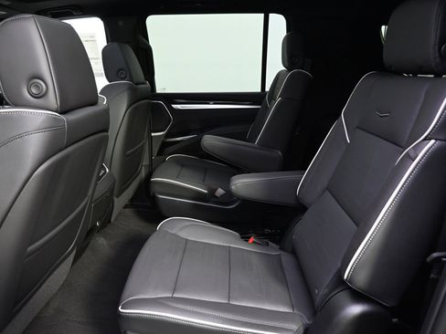 New 2026 Cadillac Escalade ESV Luxury w/ Touring Package image 21