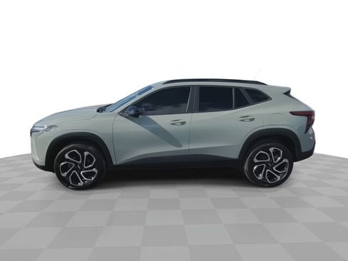 Certified 2024 Chevrolet Trax RS w/ Sunroof Package FWD image 5