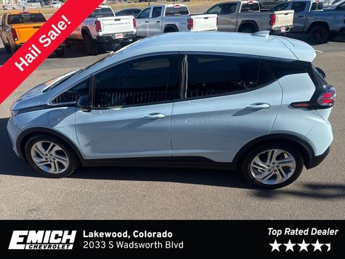 Used 2022 Chevrolet Bolt LT image 2