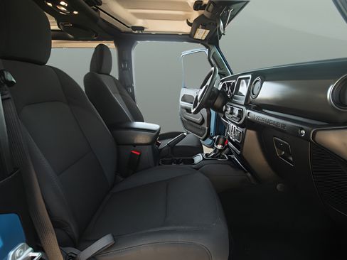 Used 2023 Jeep Wrangler Sport AWD/4WD image 19