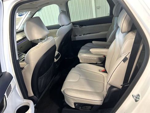 Used 2025 Hyundai Palisade AWD image 9