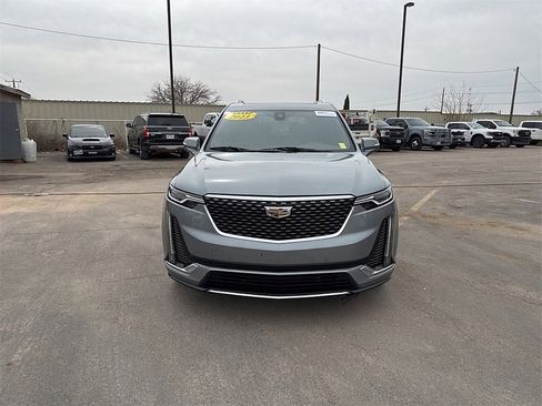 Used 2023 Cadillac XT6 Premium Luxury image 8