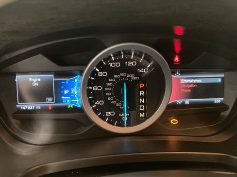 Used 2014 Ford Explorer XLT w/ Equipment Group 202A AWD/4WD image 18