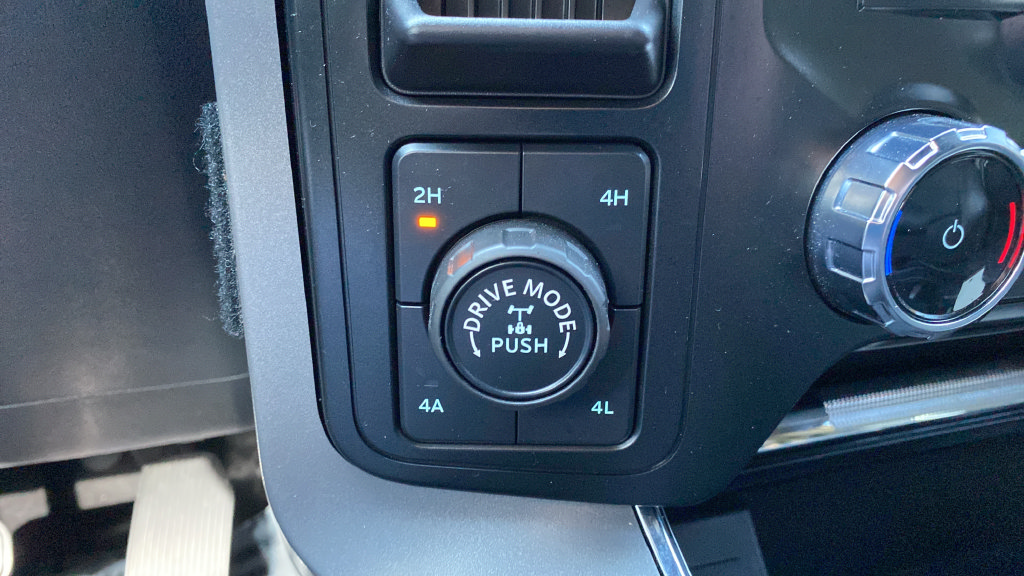 Used 2024 Ford F150 Lariat AWD/4WD image 38