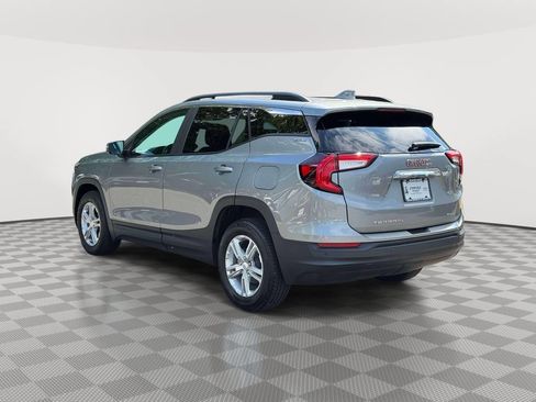 Used 2023 GMC Terrain SLE w/ Driver Convenience Package AWD/4WD image 5