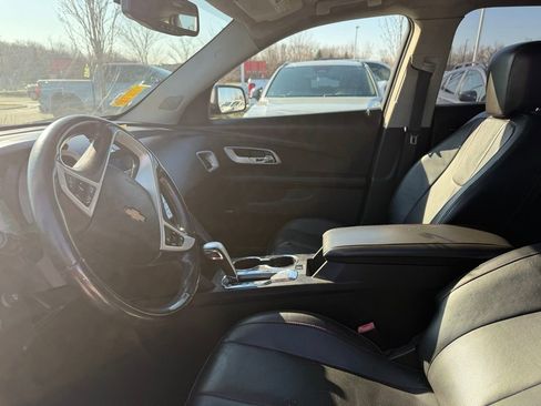 Used 2010 Chevrolet Equinox LT w/ Chrome Appearance Package image 8