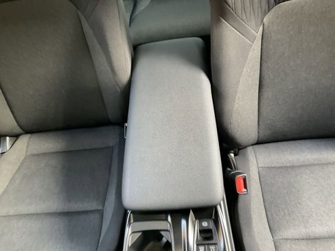 Used 2025 Toyota Camry LE image 21