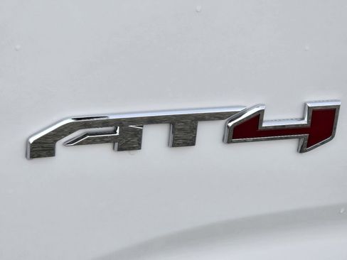 New 2026 GMC Terrain AT4 w/ Technology Package II image 3