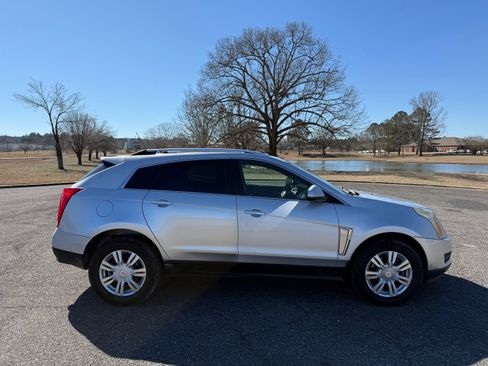 Used 2015 Cadillac SRX Luxury w/ Driver Awareness Package image 6