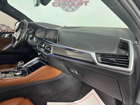 Used 2022 BMW X6 M50i w/ Executive Package image 12