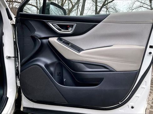 Used 2020 Subaru Forester Premium image 23