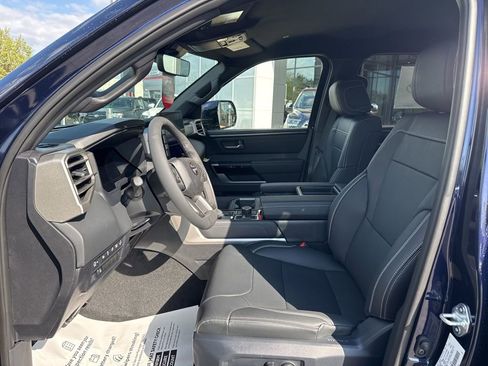 New 2026 Toyota Tundra Limited AWD/4WD image 10