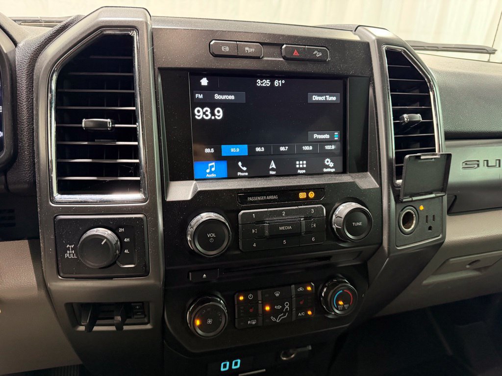 Used 2018 Ford F250 XLT w/ XLT Premium Package AWD/4WD image 6